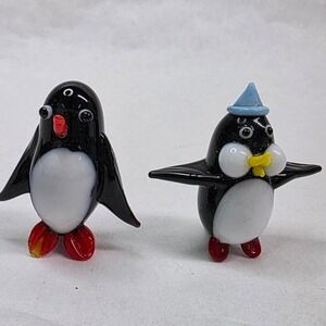 Murano style - Set of 2, miniature hand blown glass penguins.